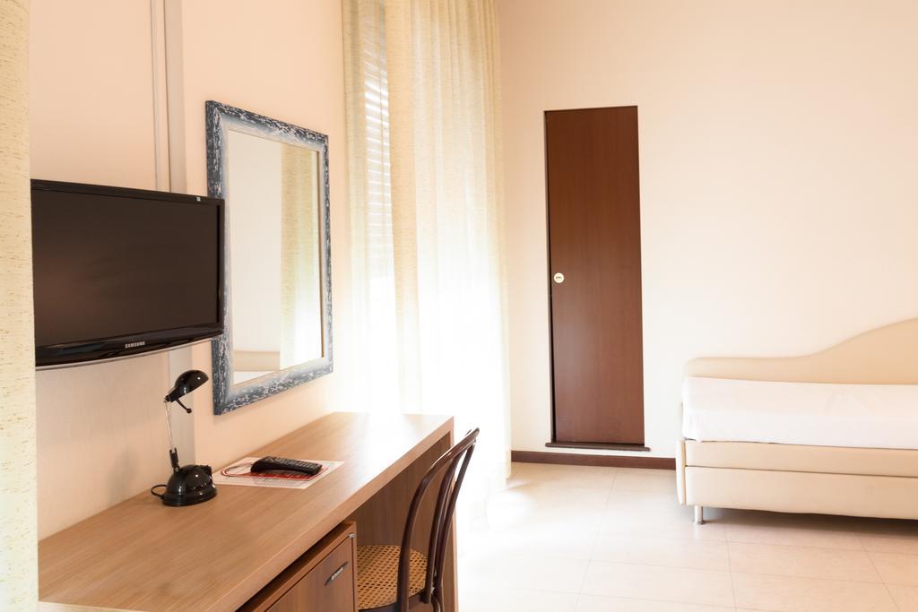 Hotel Metropol Pesaro Ngoại thất bức ảnh
