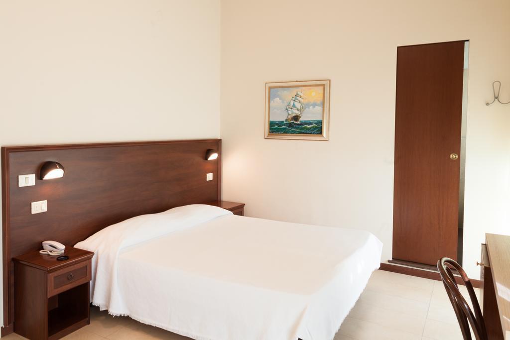 Hotel Metropol Pesaro Ngoại thất bức ảnh