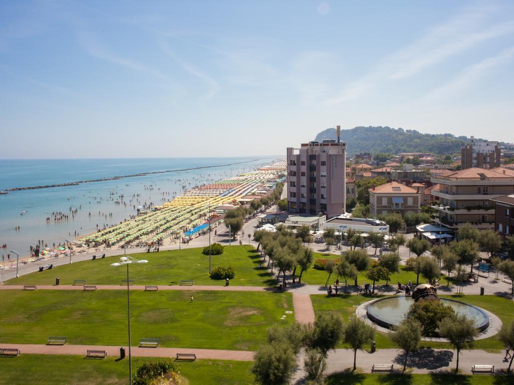 Hotel Metropol Pesaro Ngoại thất bức ảnh
